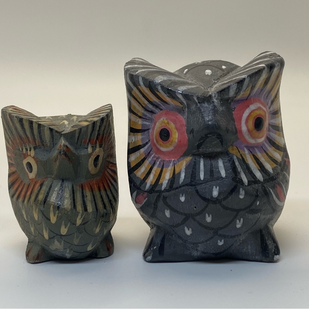 Hand carved wooden owl‎ figurines